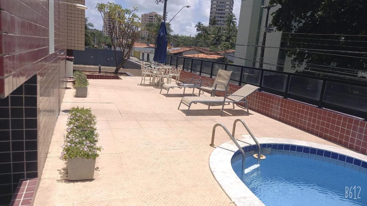 Apartamento A Beira-Mar Com Piscina Apartment Maceio  Exterior photo